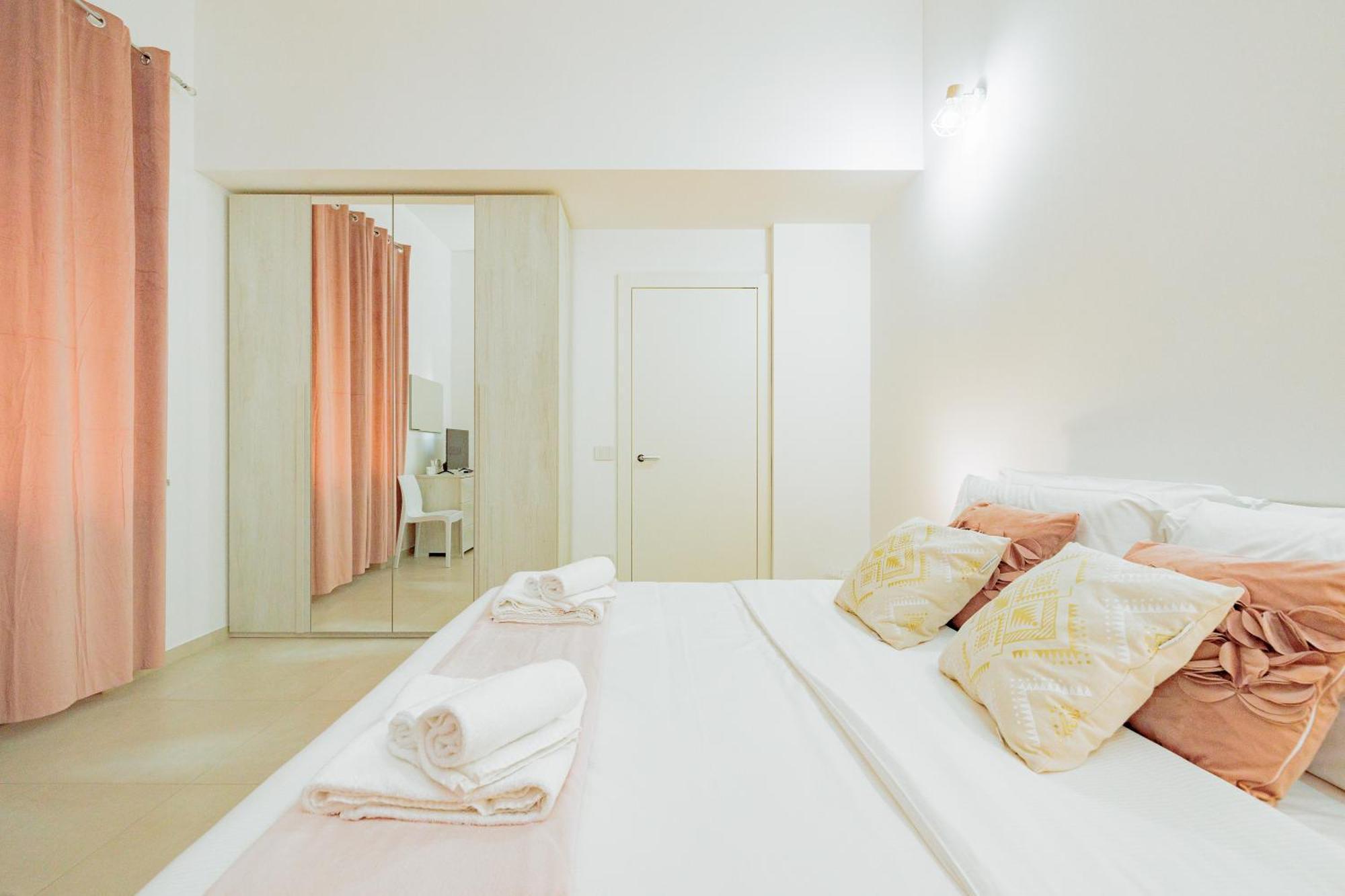 La Casa Di Alessia Nel Centro Di Como - Alessiatravelling Luaran gambar